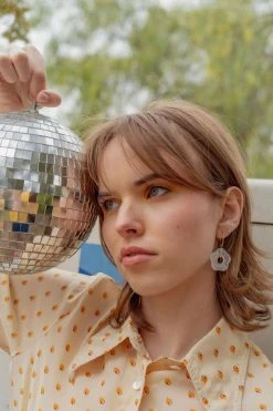 Gabi The Label EARRINGS Little Flower Hoops - Marbled White *18K Gold-plated