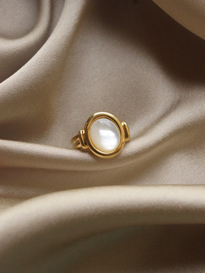 Gabi The Label The All-seeing Ring - Shell *18k Gold-plated