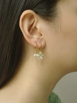 Gabi The Label EARRINGS Dainty Flower Huggies