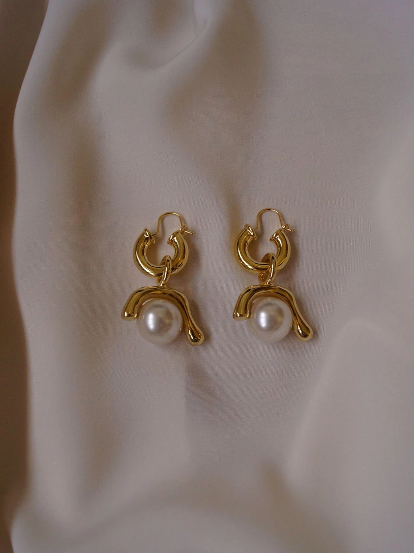 Gabi The Label Leta Pearl Earrings *18k Gold-plated