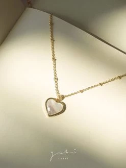 Gabi The Label Heart Shell Pendant Necklace INSPIRED BY NATURE