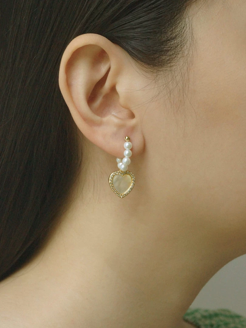 Gabi The Label Shell Heart With Pearl Earrings