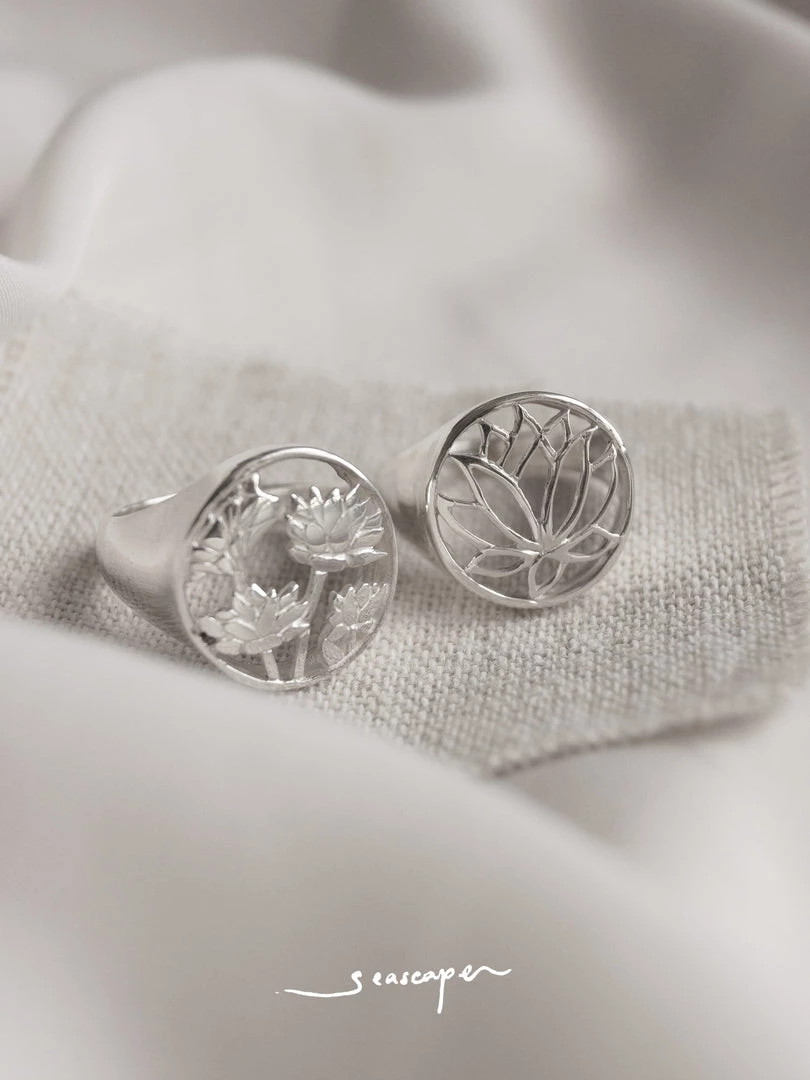 Gabi The Label 3 LOTUSES Signet Ring // GABI EXCLUSIVE