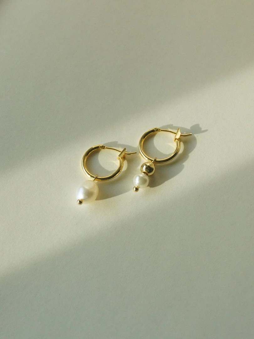 Gabi The Label EARRINGS Little Pearls Mismatched Hoops