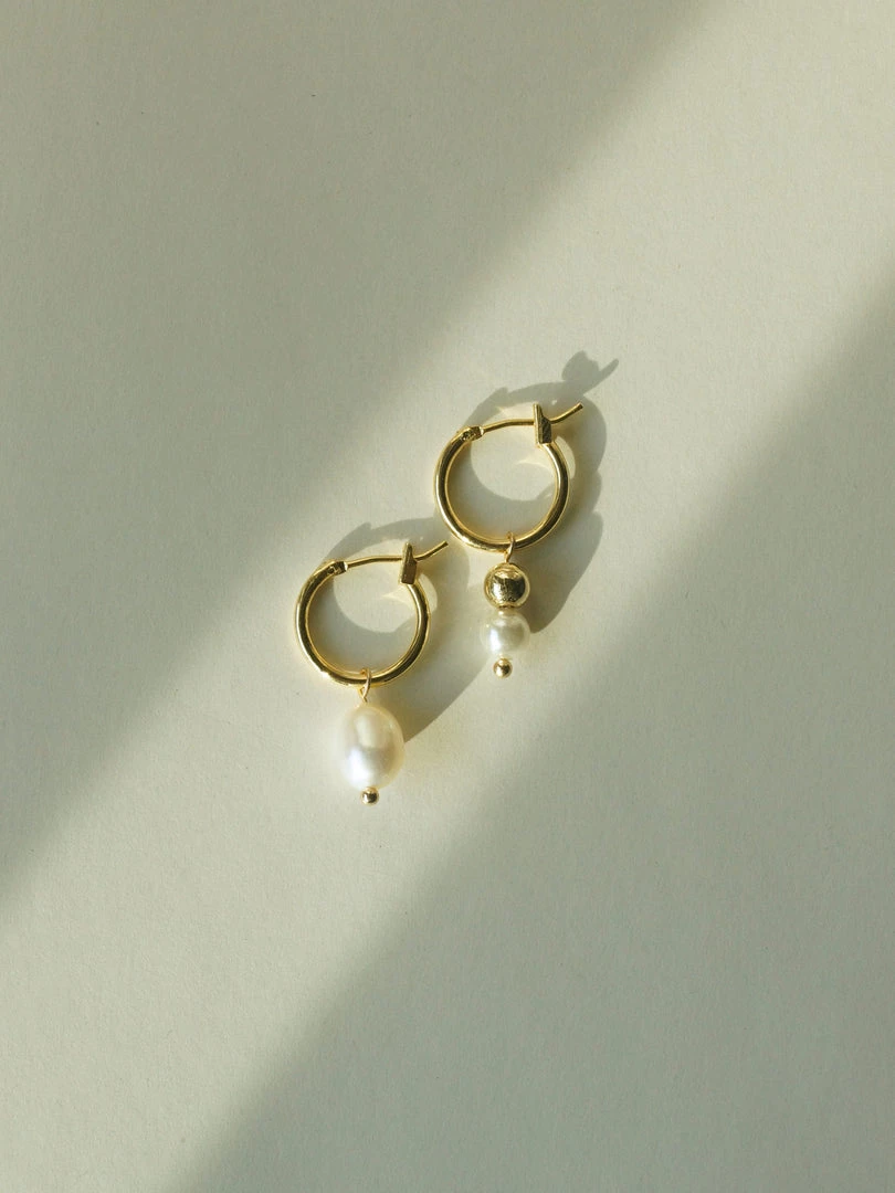 Gabi The Label EARRINGS Little Pearls Mismatched Hoops