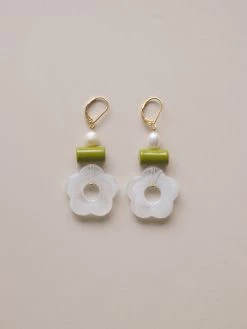 Gabi The Label Mod Flower & Pearl Earrings *18K Gold-plated