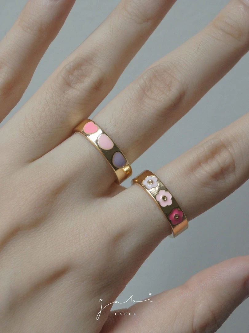 Gabi The Label Enamel Flowers Ring