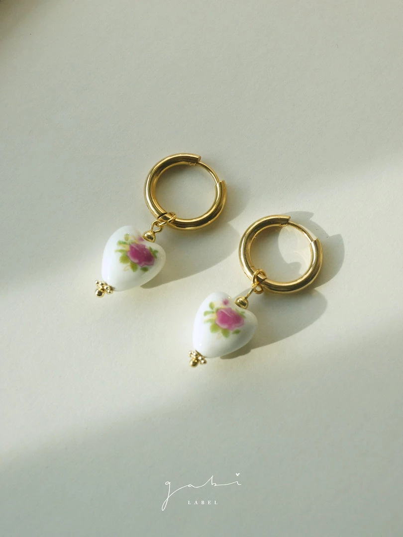 Gabi The Label Ceramic Heart Hoop Earrings - Pink