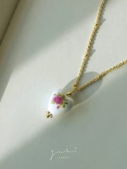 Gabi The Label Ceramic Flower Heart Necklace - Pink INSPIRED BY NATURE