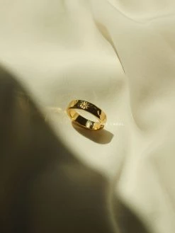 Gabi The Label Sibyl Ring *18k Gold-plated ISLE OF US