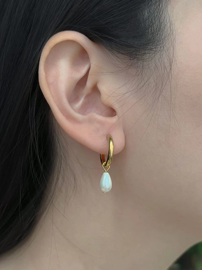 Gabi The Label Teardrop Stainless Steel Hoops - Pearls Mini