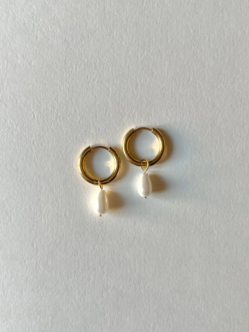 Gabi The Label Teardrop Stainless Steel Hoops - Pearls Mini