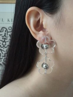 Gabi The Label Transparent Flower Earrings