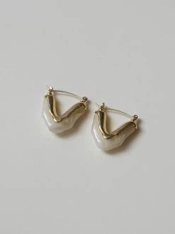 Gabi The Label Chunky Resin V-shaped Hoops - White